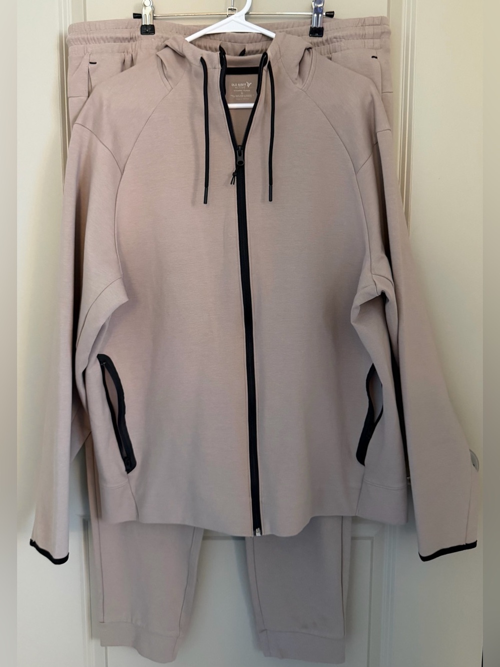 Old Navy Active Dynamic Fleece Matching Jogger Set